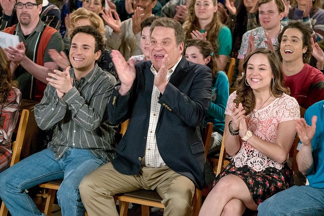 Troy Gentile, Jeff Garlin, Hayley Orrantia