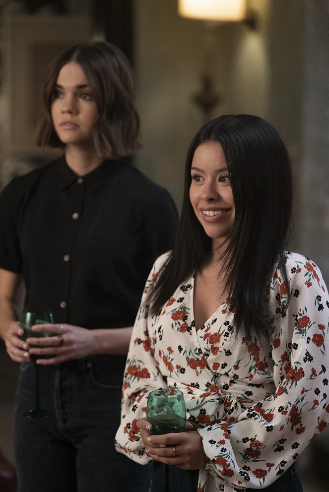 Good Trouble - Doporučena přítomnost rodičů - Z filmu - Cierra Ramirez