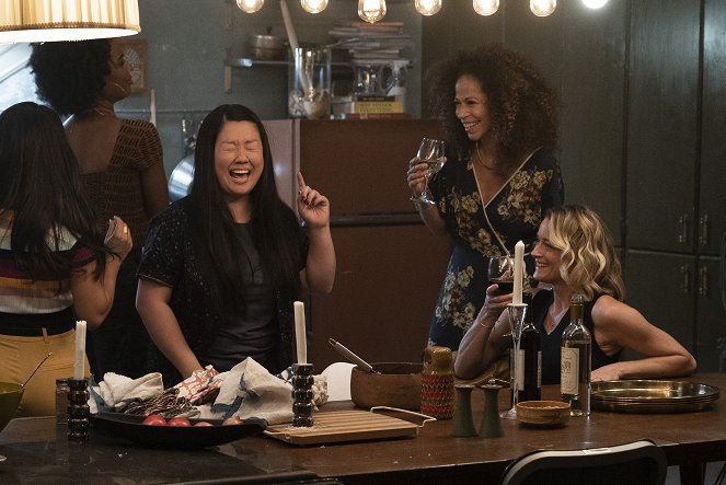 Good Trouble - Doporučena přítomnost rodičů - Z filmu - Sherry Cola, Sherri Saum, Teri Polo