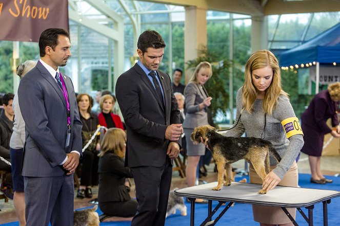 Ryan Paevey, Cindy Busby