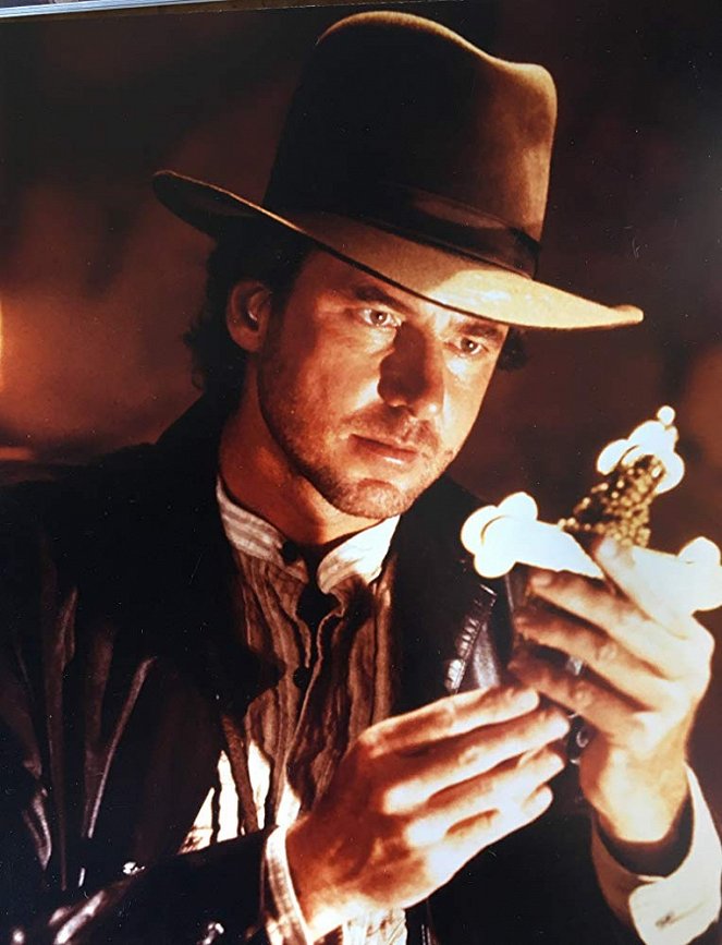 Indiana Jones a Poslední křížová výprava - Z filmu - Richard Young