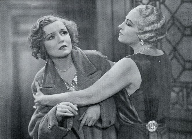 Nancy Carroll, Pauline Frederick