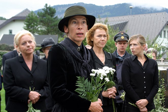 4 ženy a pohřeb - Vatermord - Z filmu - Brigitte Kren, Adele Neuhauser, Gaby Dohm, Martina Poel