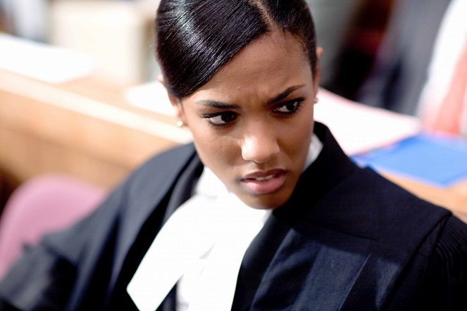 Zákon a pořádek: Spojené království - Série 1 - Care - Z filmu - Freema Agyeman