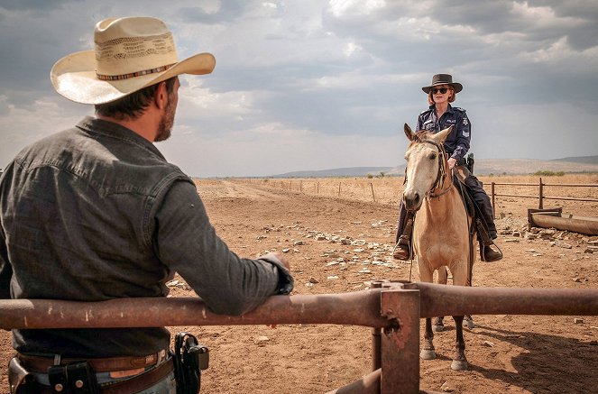 Mystery Road: The Series - Gone - Z filmu