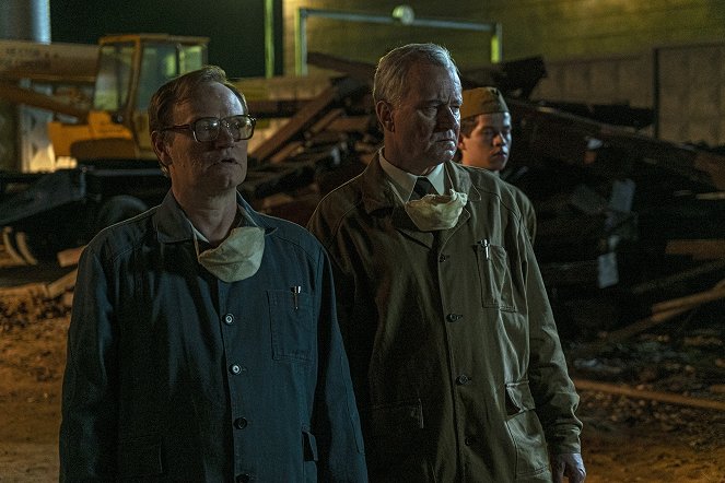 Černobyl - Open Wide, O Earth - Z filmu - Jared Harris, Stellan Skarsgård
