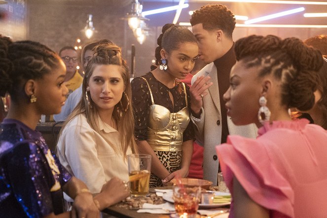 Grown-ish - Ty rozhoduješ - Z filmu - Halle Bailey, Emily Arlook, Yara Shahidi, Marcus Scribner, Chloe Bailey