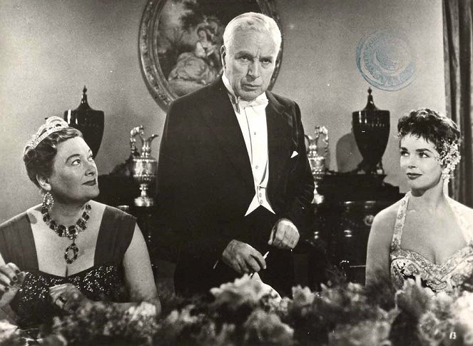 Král v New Yorku - Z filmu - Charlie Chaplin, Dawn Addams