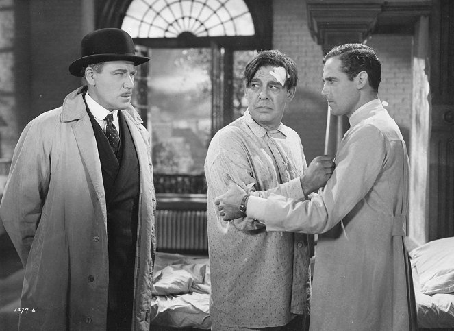 Frankenstein a Vlkodlak - Z filmu - Dennis Hoey, Lon Chaney Jr., Patric Knowles
