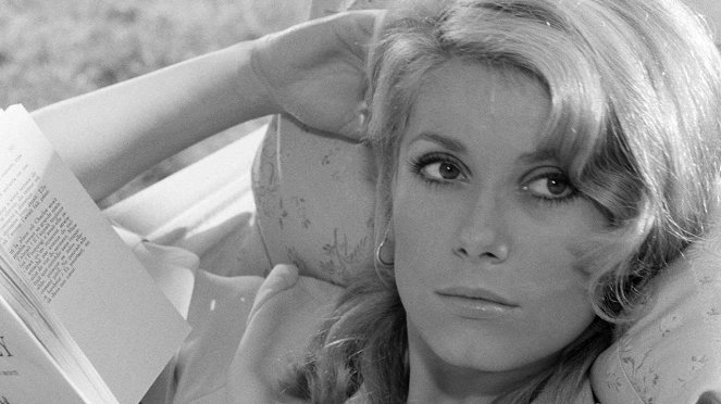 Život na zámku - Z filmu - Catherine Deneuve