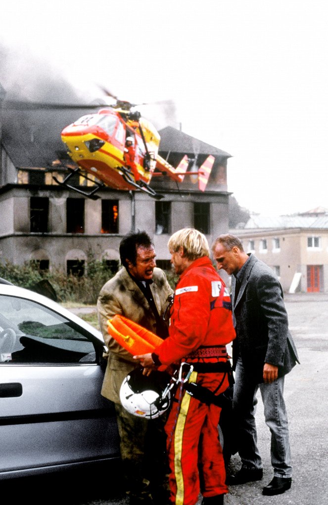 Medicopter 117 - Mise bez východiska - Z filmu - Klaus Wennemann, Serge Falck