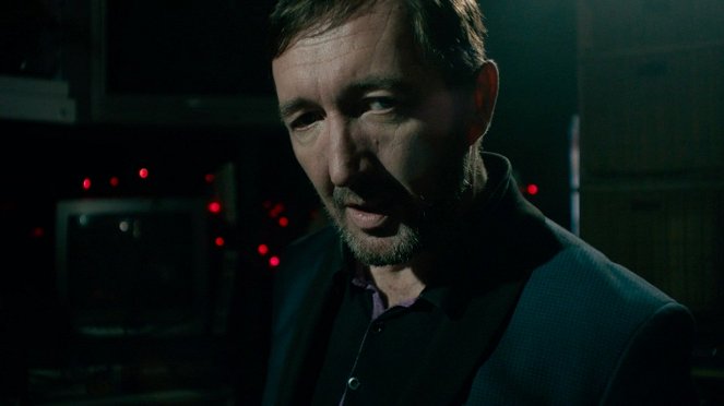The Egg and the Thieving Pie - Z filmu - Ralph Ineson