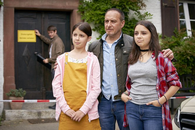 Kobra 11 - Dědictví (2) - Z filmu - Emma Helm, Erdogan Atalay, Amira Pollmann