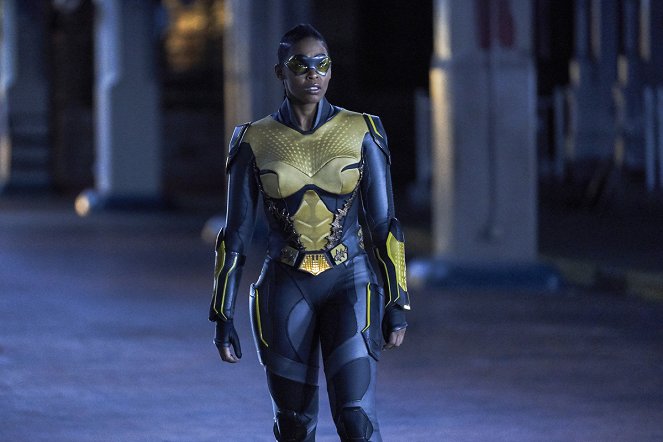 Black Lightning - Kniha apokalypsy: 1. kapitola: Alfa - Z filmu - Nafessa Williams