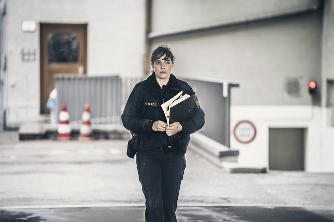 Volejte policii 110 - Die Lüge, die wir Zukunft nennen - Z filmu - Verena Altenberger