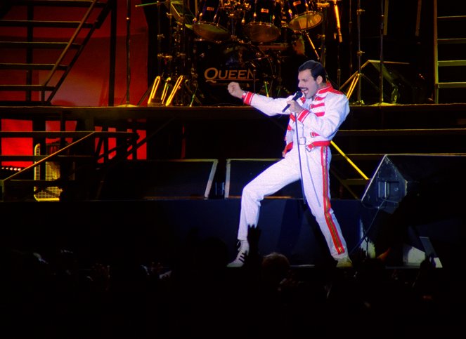 Queen v Budapešti - Z filmu - Freddie Mercury