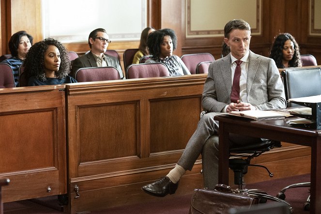All Rise - What the Constitution Greens to Me - Z filmu - Simone Missick, Wilson Bethel