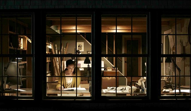 Temný dům - Z filmu - Rebecca Hall
