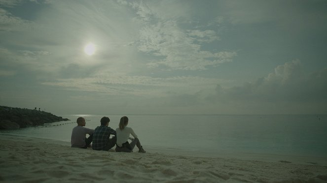 Almost Paradise - Season 1 - Finding Mabuhay - Z filmu