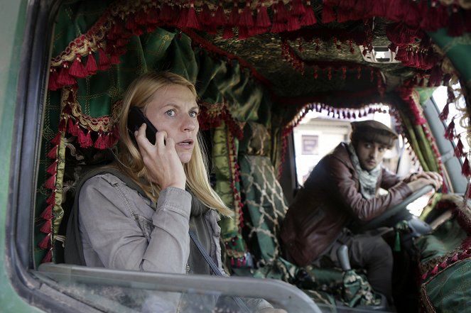 Ve jménu vlasti - Předurčený řidič - Z filmu - Claire Danes