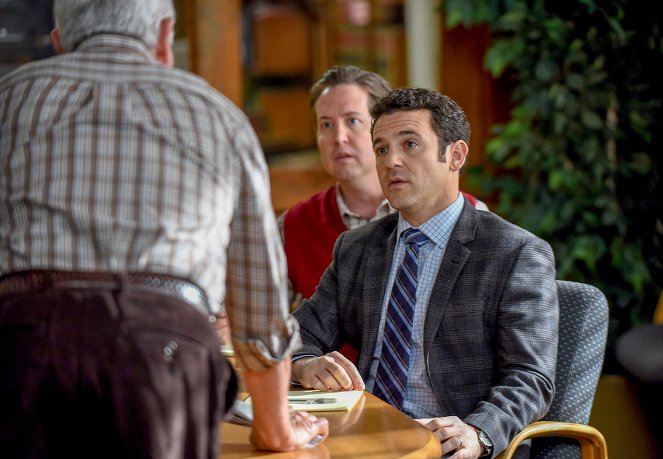The Grinder - A System on Trial - Z filmu - Fred Savage