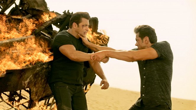 Race 3 - Z filmu - Salman Khan, Bobby Deol