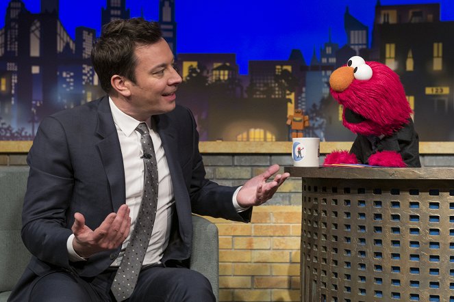 The Not Too Late Show with Elmo - Z filmu