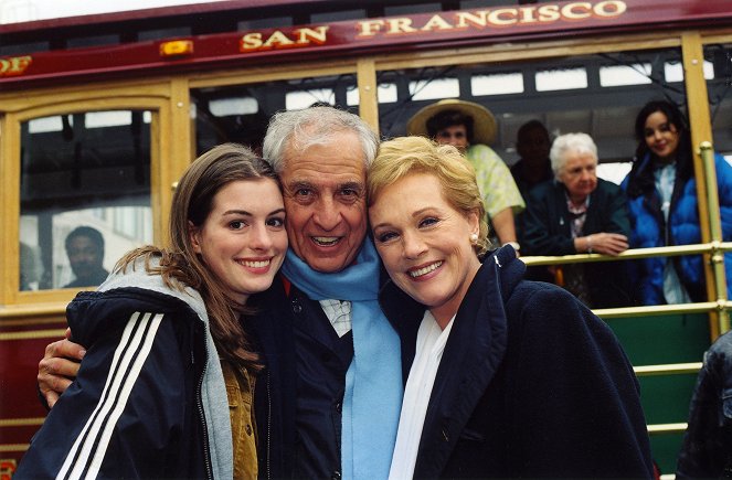 Anne Hathaway, Garry Marshall, Julie Andrews