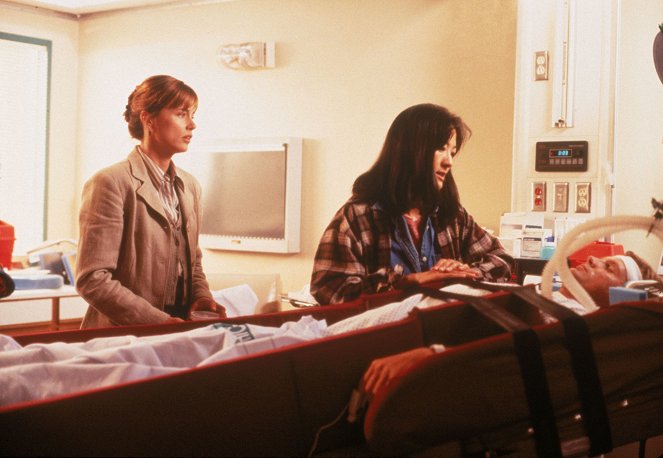Nemocnice Chicago Hope - Série 2 - Rise from the Dead - Z filmu - Jayne Brook, Rosalind Chao