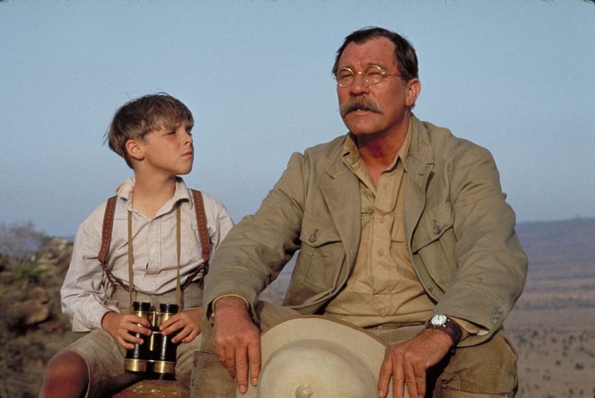 Mladý Indiana Jones - British East Africa, September 1909 - Z filmu - Corey Carrier, James Gammon