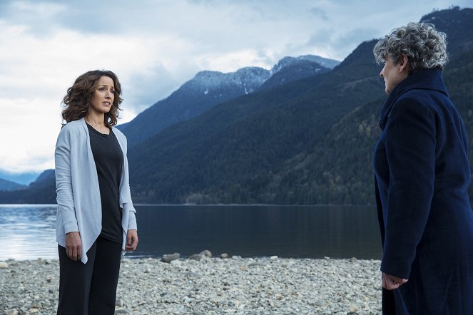 Jennifer Beals, Gabrielle Rose