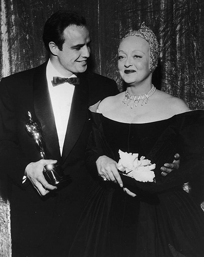 The 27th Annual Academy Awards - Z filmu - Marlon Brando, Bette Davis
