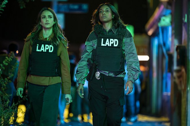Policajtky z L.A. - The Lone Ranger - Z filmu - Jessica Alba, Gabrielle Union
