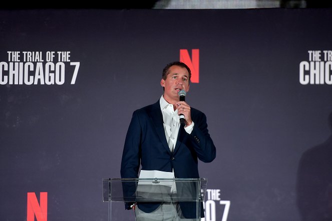 Chicagský tribunál - Z akcí - Netflix’s "The Trial of the Chicago 7" Los Angeles Drive In Event at the Rose Bowl on October 13, 2020 in Pasadena, California