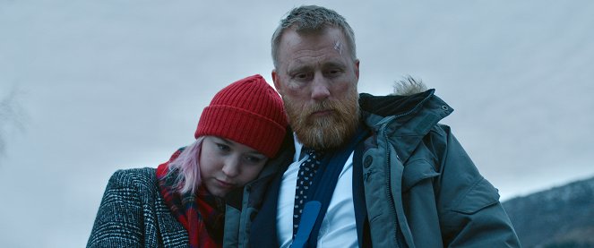 Tunel - Z filmu - Ylva Fuglerud, Thorbjørn Harr
