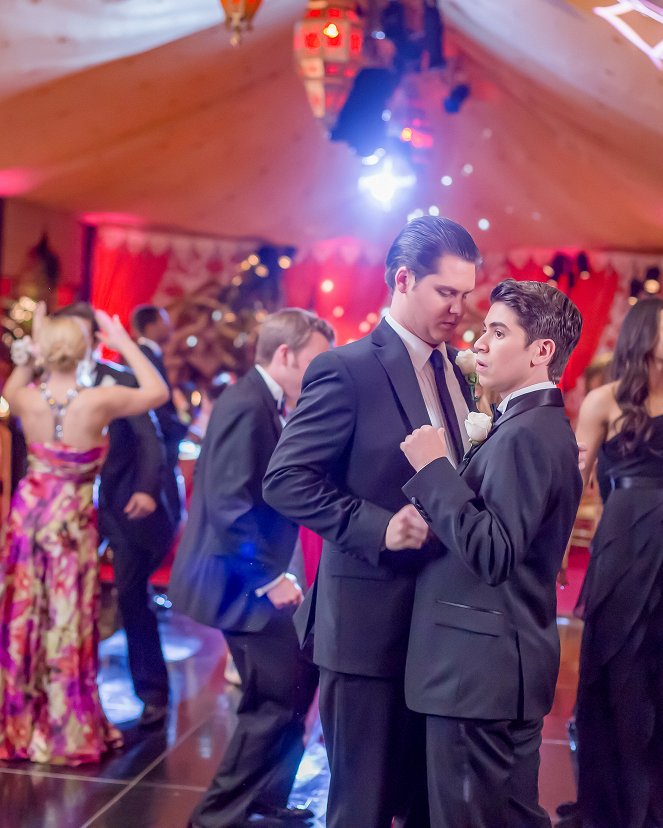 The Real O'Neals - The Real Prom - Z filmu - Matt Shively, Noah Galvin