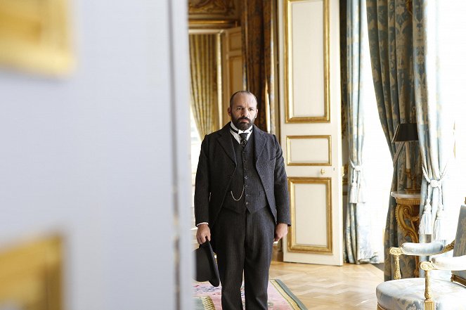 Odvrácená tvář Paříže: Záhada v Elysejském paláci - Z filmu