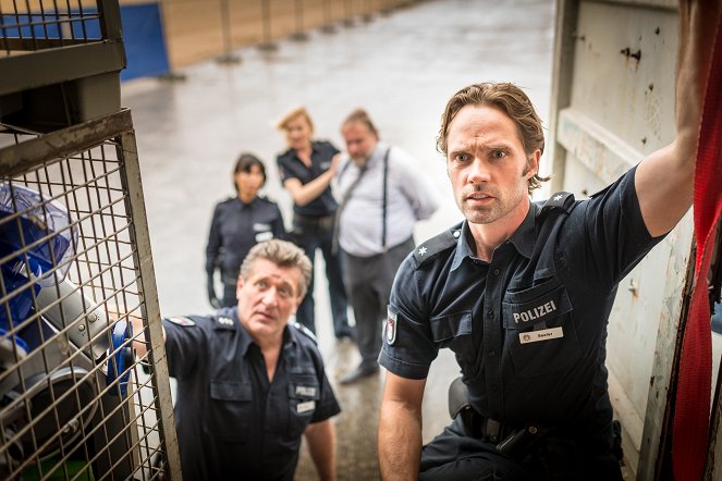 Policie Hamburk - Pomoc - Z filmu
