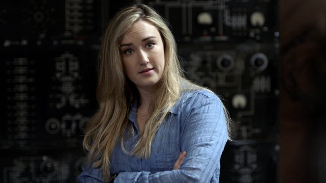 Mrtvý bod - Ghost Train - Z filmu - Ashley Johnson