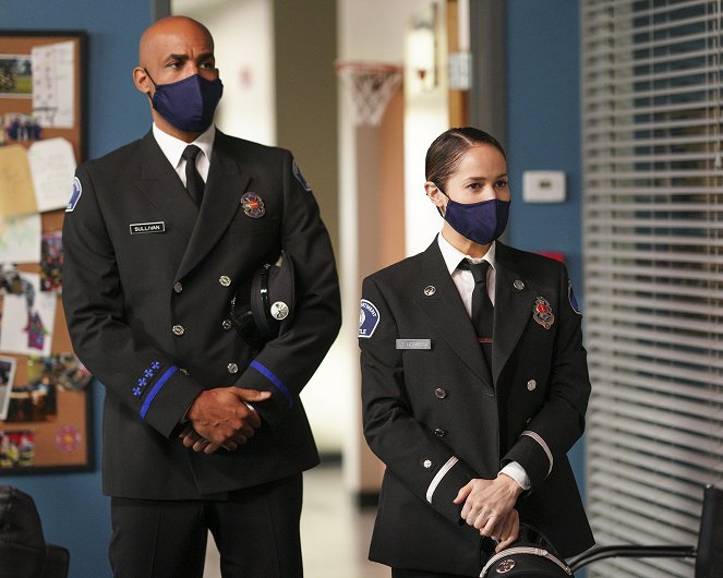 Station 19 - Vlak marnosti - Z filmu - Boris Kodjoe, Jaina Lee Ortiz