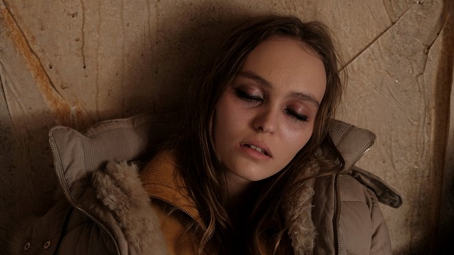 V krizi - Z filmu - Lily-Rose Depp