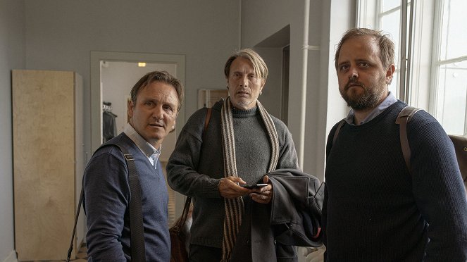 Chľast - Z filmu - Lars Ranthe, Mads Mikkelsen, Magnus Millang