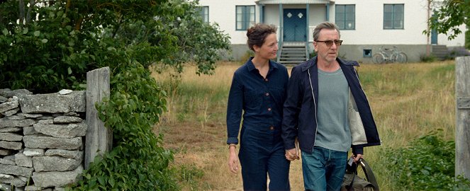 Bergmanův ostrov - Z filmu - Vicky Krieps, Tim Roth
