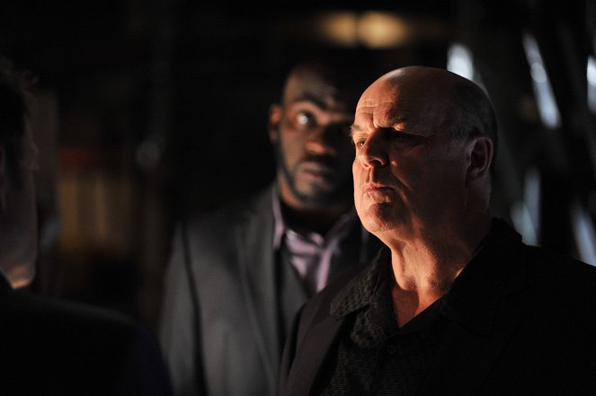 Rake - Three Strikes - Photos - Michael Ironside