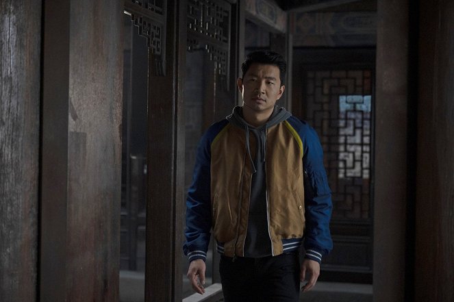 Shang-Chi a legenda o deseti prstenech - Z filmu - Simu Liu