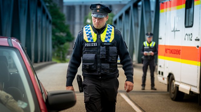 Policie Hamburk - Série 16 - Malá projížďka kolem přístavu - Z filmu