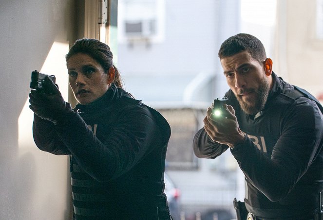 F.B.I. - Vliv - Z filmu - Missy Peregrym, Zeeko Zaki