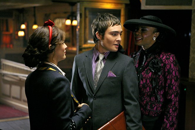 Super drbna - Chuckův podnik - Z filmu - Leighton Meester, Ed Westwick