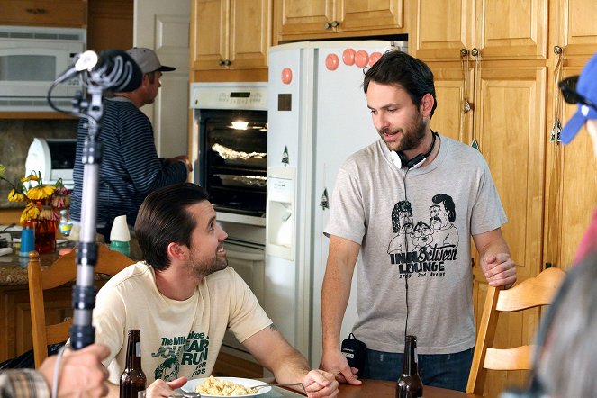 It's Always Sunny in Philadelphia - Mac a Dennis se stěhují na předměstí - Z filmu - Rob McElhenney, Charlie Day