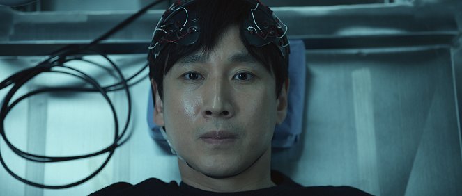 Doktor Mozek - Kapitola 3 - Z filmu - Seon-gyoon Lee